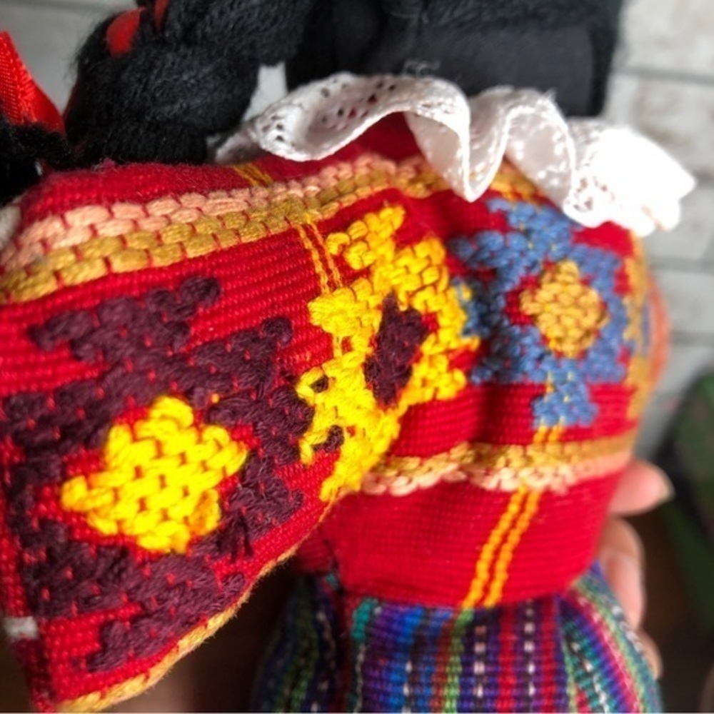 Handmade Guatemala 12” woven artisan doll Mayan - Picture 9 of 12